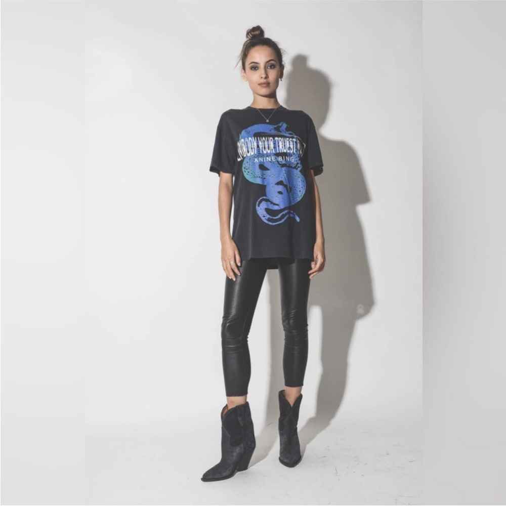 Anine Bing Walker Viper Blue Snake Tee in Washed Black, Size Medium